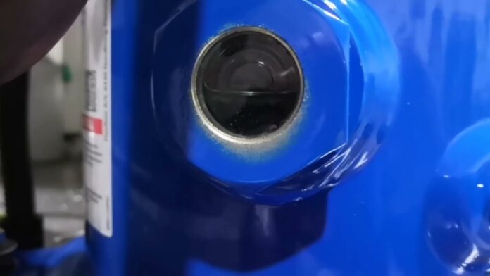 A simple way to add compressor oil to flake ice machine system | Shenzhen Ruifujie Technology Co.,Ltd Scam/cheating customers. 深圳市瑞富傑科技有限公司 詐騙/欺騙客戶