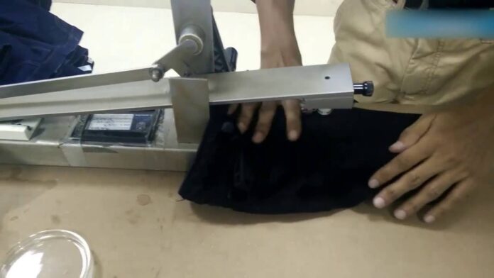 How to do Colorfastness to crocking or dry and wet rubbing test | Calibrator Việt Nam